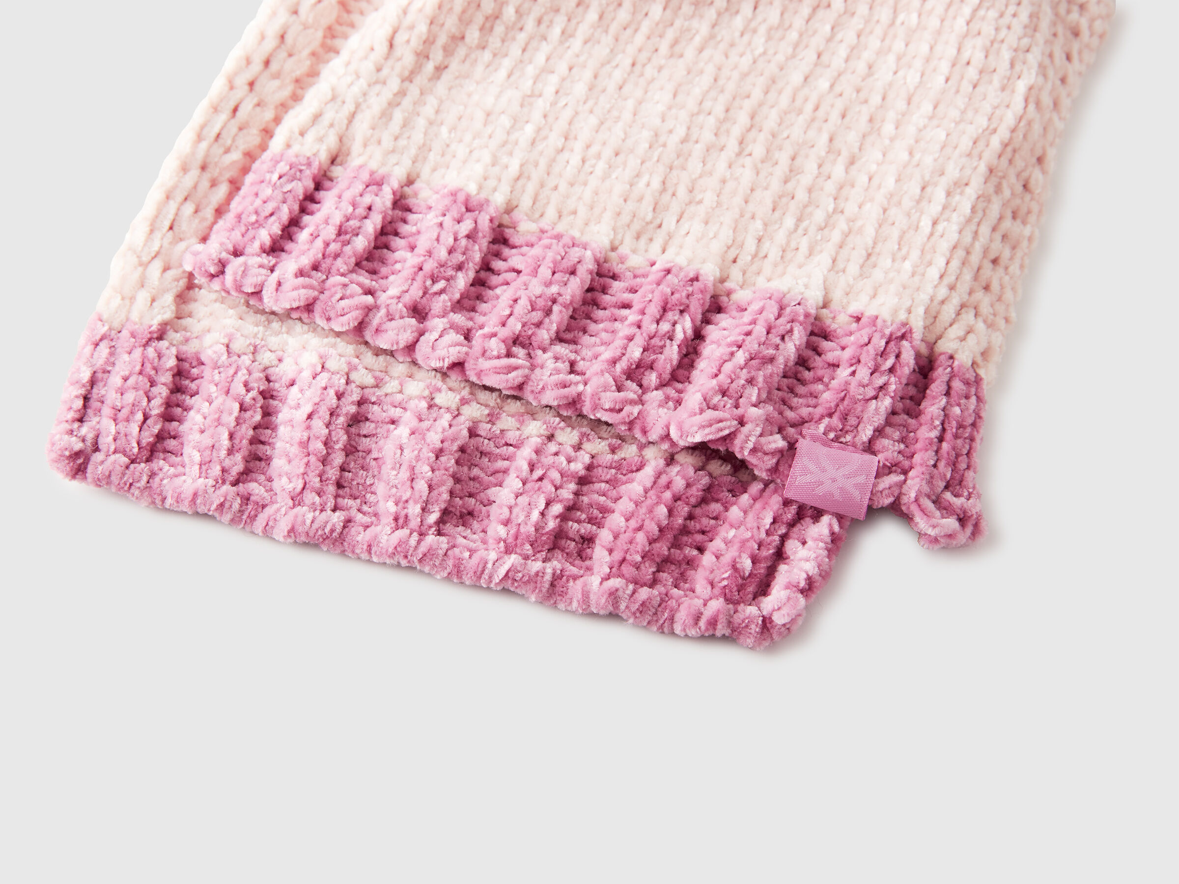 SCARF Junior Boy image number 3